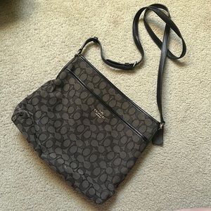 Coach Signature C Crossbody
